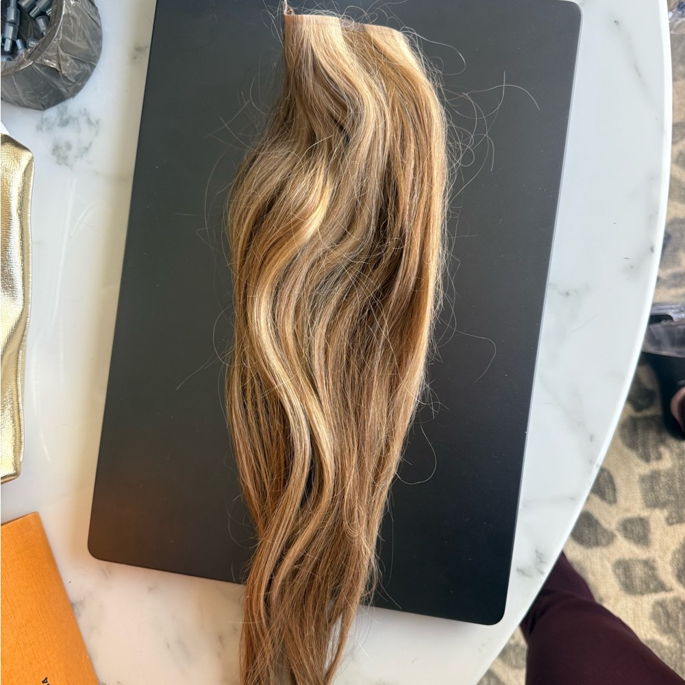 Hidden Crown Flip Up Ponytail Extension - Honey Blonde - Picture 3 of 9